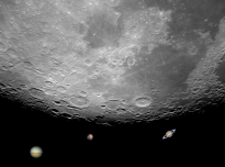 Um Mosaico do Sistema Solar (Júpiter: Darío Pires, Saturno e Marte: Conrado Seródio, Lua: Avani Soares. Montagem: Avani Soares)
